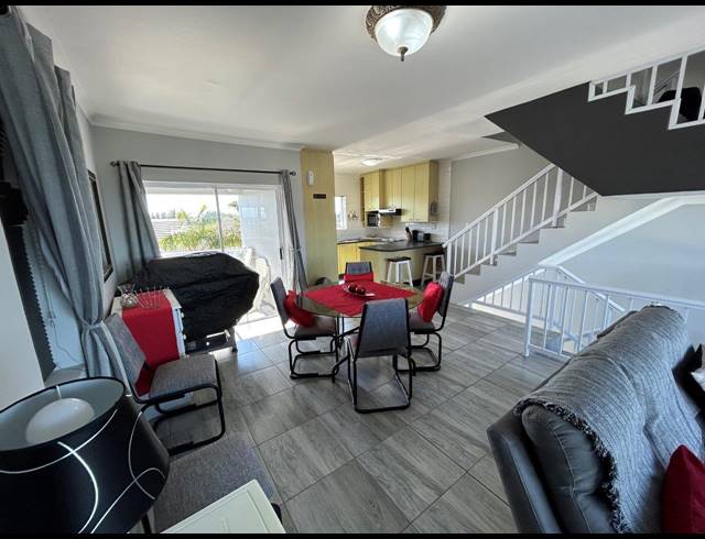 3 BEDROOM APARTMENT FOR SALE IN ASTON BAY